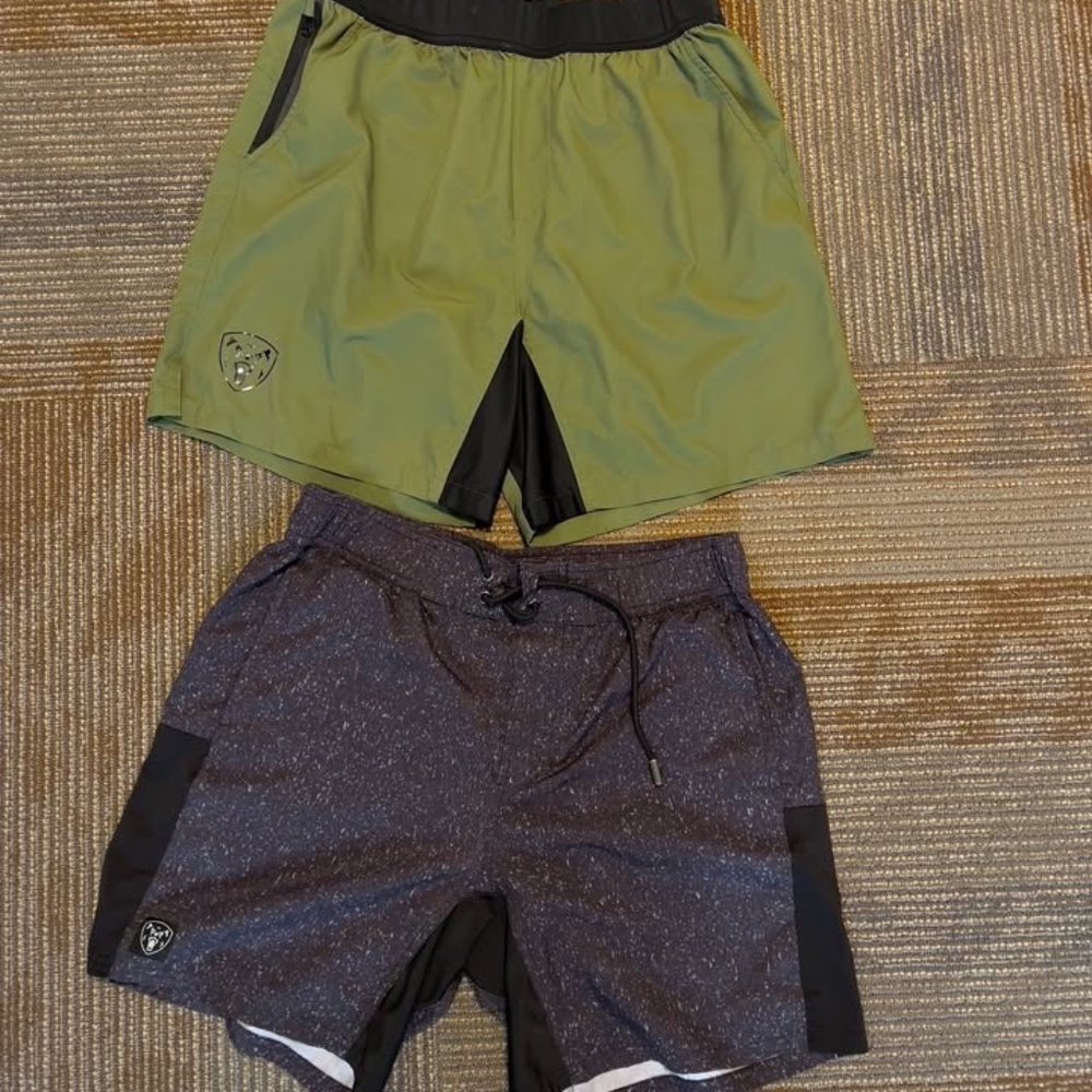 Bears Den Athletics mens gym shorts Size M